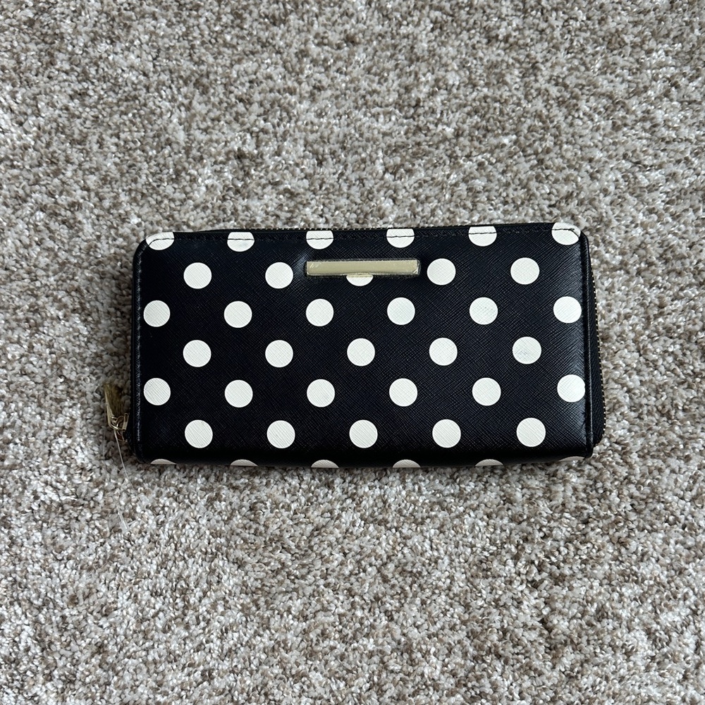 NWT Black and White Polka Dot Zip-Around Wallet